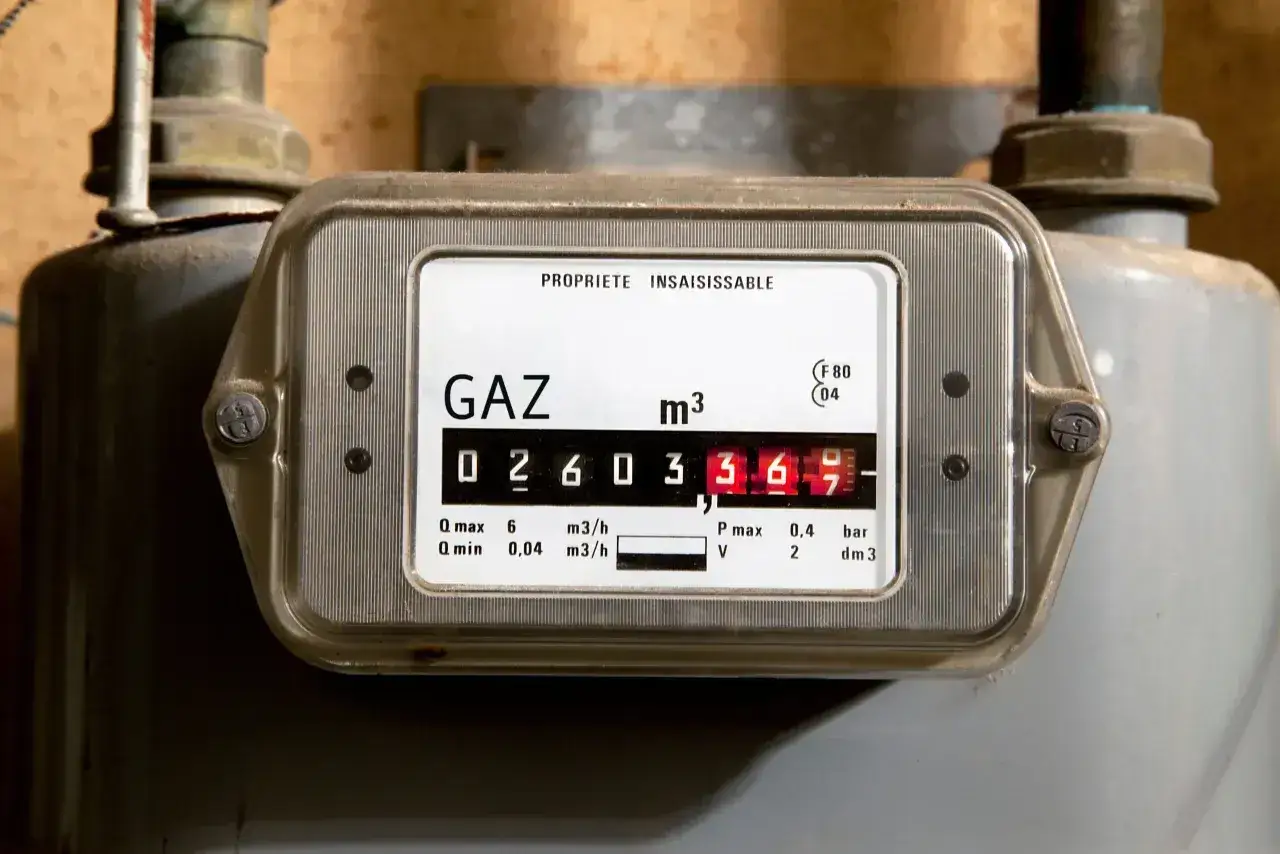 Licznik gazu pokazuje zużycie 2603,369 m³. Prosty sposób, jak odczytać licznik gazu.